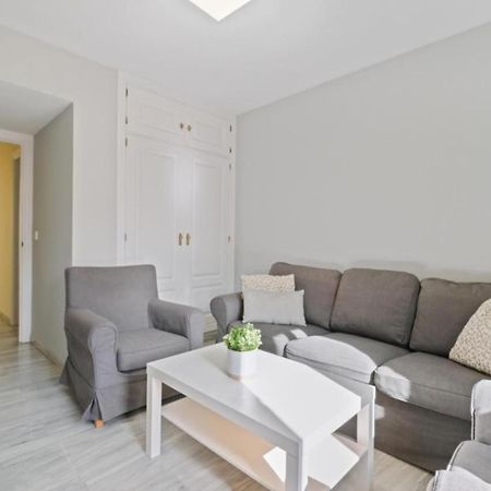 Apartamento En Calle Cuarteles De Dos Habitaciones Málaga Exteriör bild