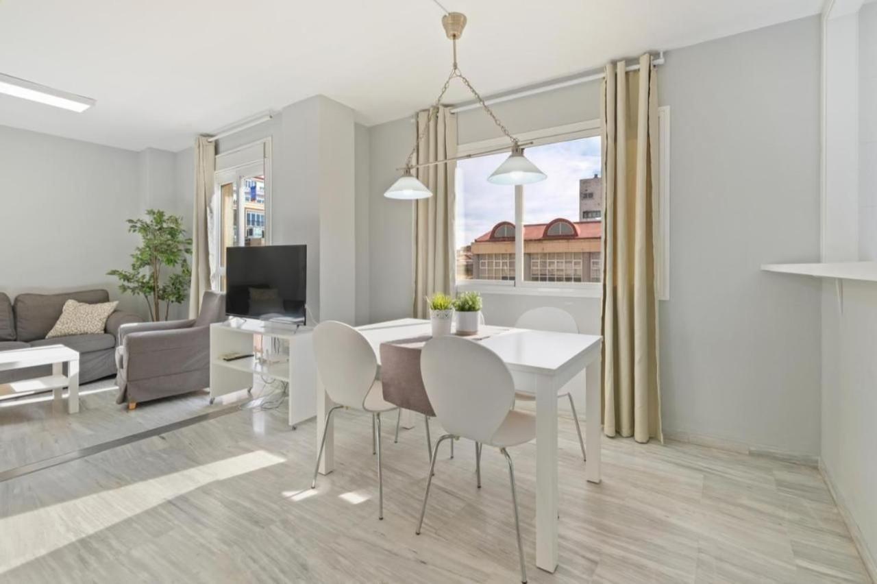 Apartamento En Calle Cuarteles De Dos Habitaciones Málaga Exteriör bild