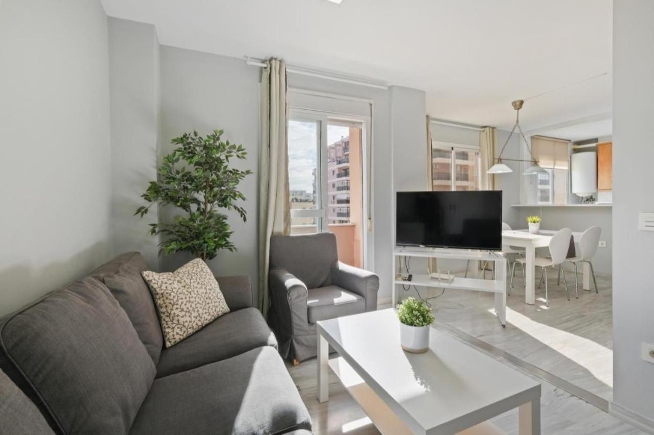 Apartamento En Calle Cuarteles De Dos Habitaciones Málaga Exteriör bild