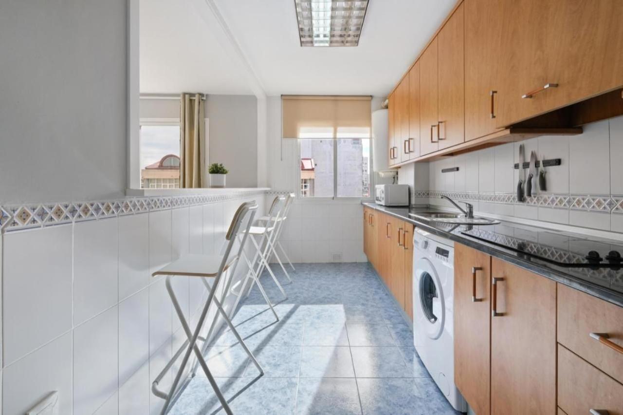 Apartamento En Calle Cuarteles De Dos Habitaciones Málaga Exteriör bild