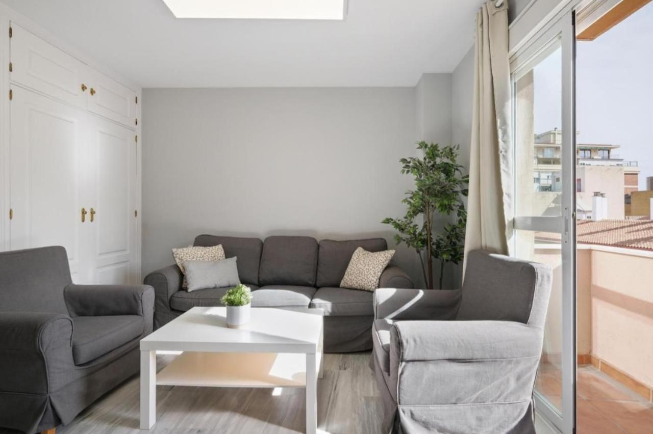 Apartamento En Calle Cuarteles De Dos Habitaciones Málaga Exteriör bild